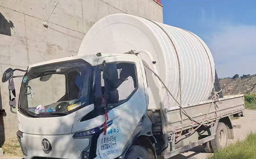 塑料大桶选购指南：如何判断PE桶与PVC桶的优劣？