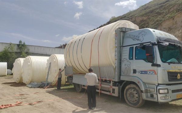 立式运输桶装车中