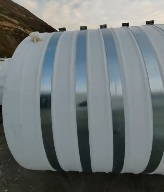 圆形塑料桶批量交付案例：结构稳定，适配多行业液体储运需求